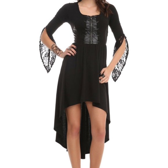 ISO Maleficent high low black corset dress - Picture 2 of 3